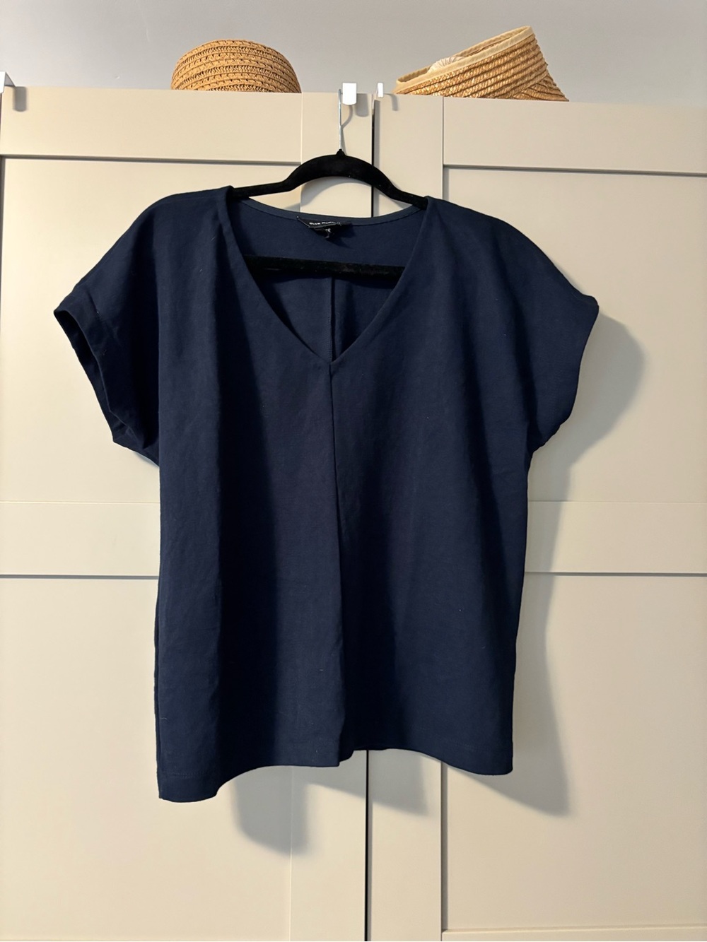 Club Monaco navy top- XS